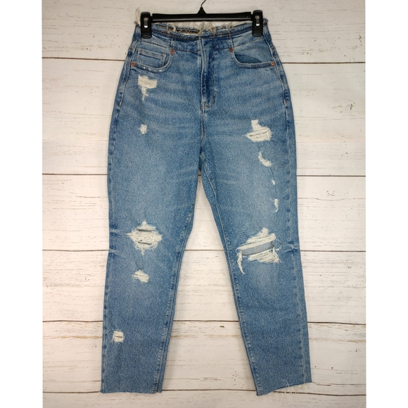 American Eagle Outfitters Denim - American Eagle Curvy Mom Jeans